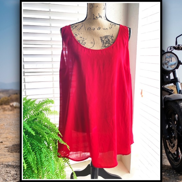 🛍️CLEARANCE🛍️ TORRID Red Swing Tank #T738268Z - Picture 2 of 6